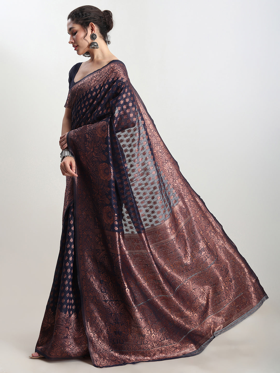 Janasya Indigo Silk Blend Floral Jacquard Saree - Distacart