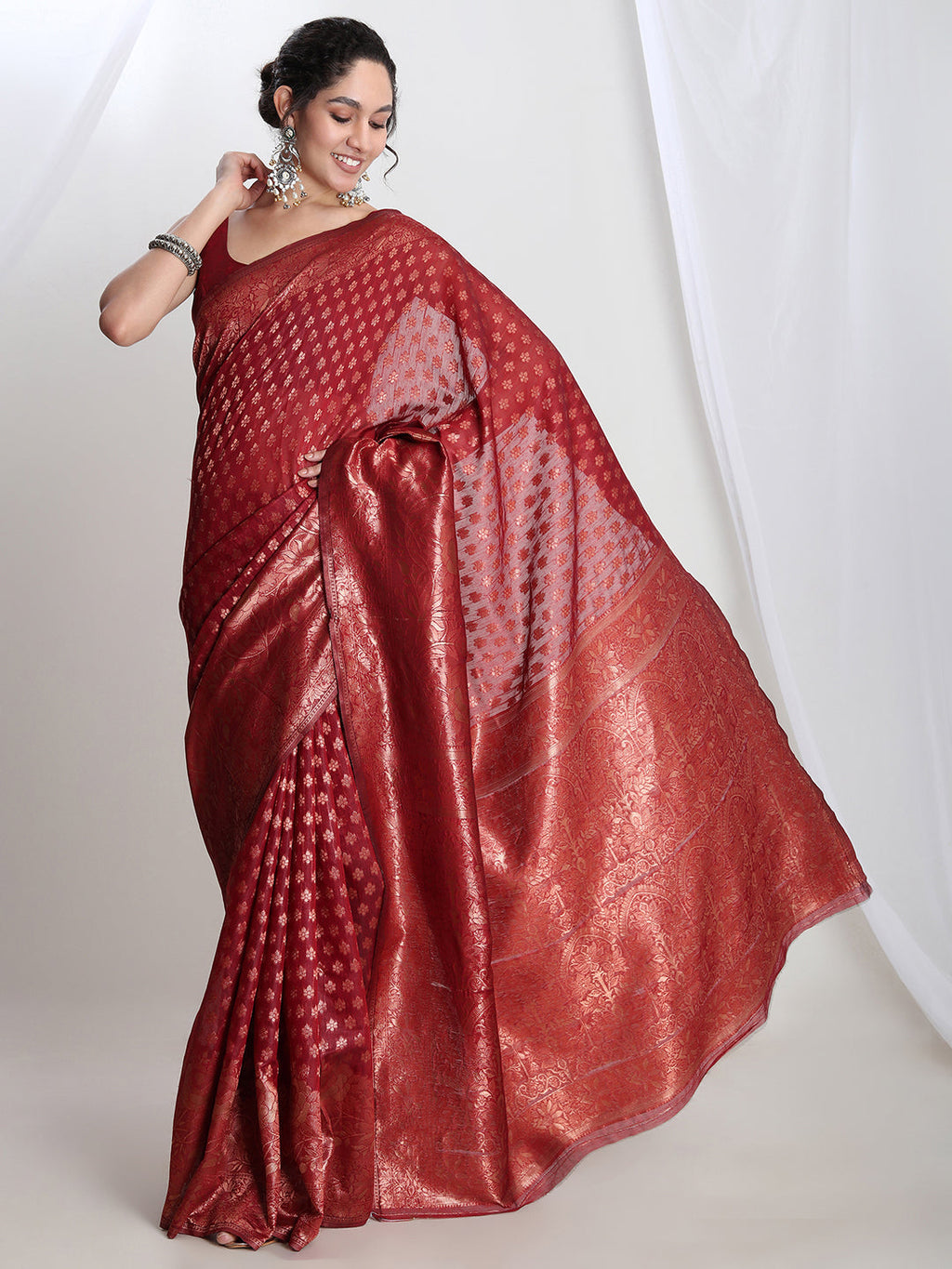 Janasya Red Silk Blend Floral Jacquard Saree - Distacart