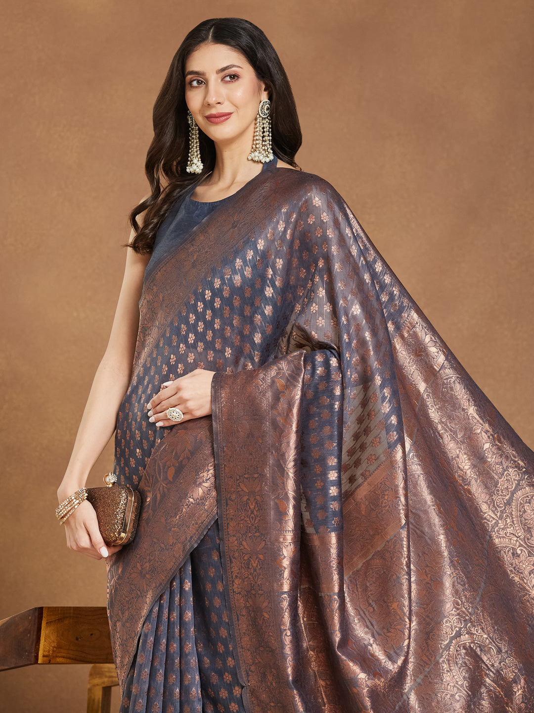 Janasya Dark Grey Silk Blend Floral Jacquard Saree - Distacart