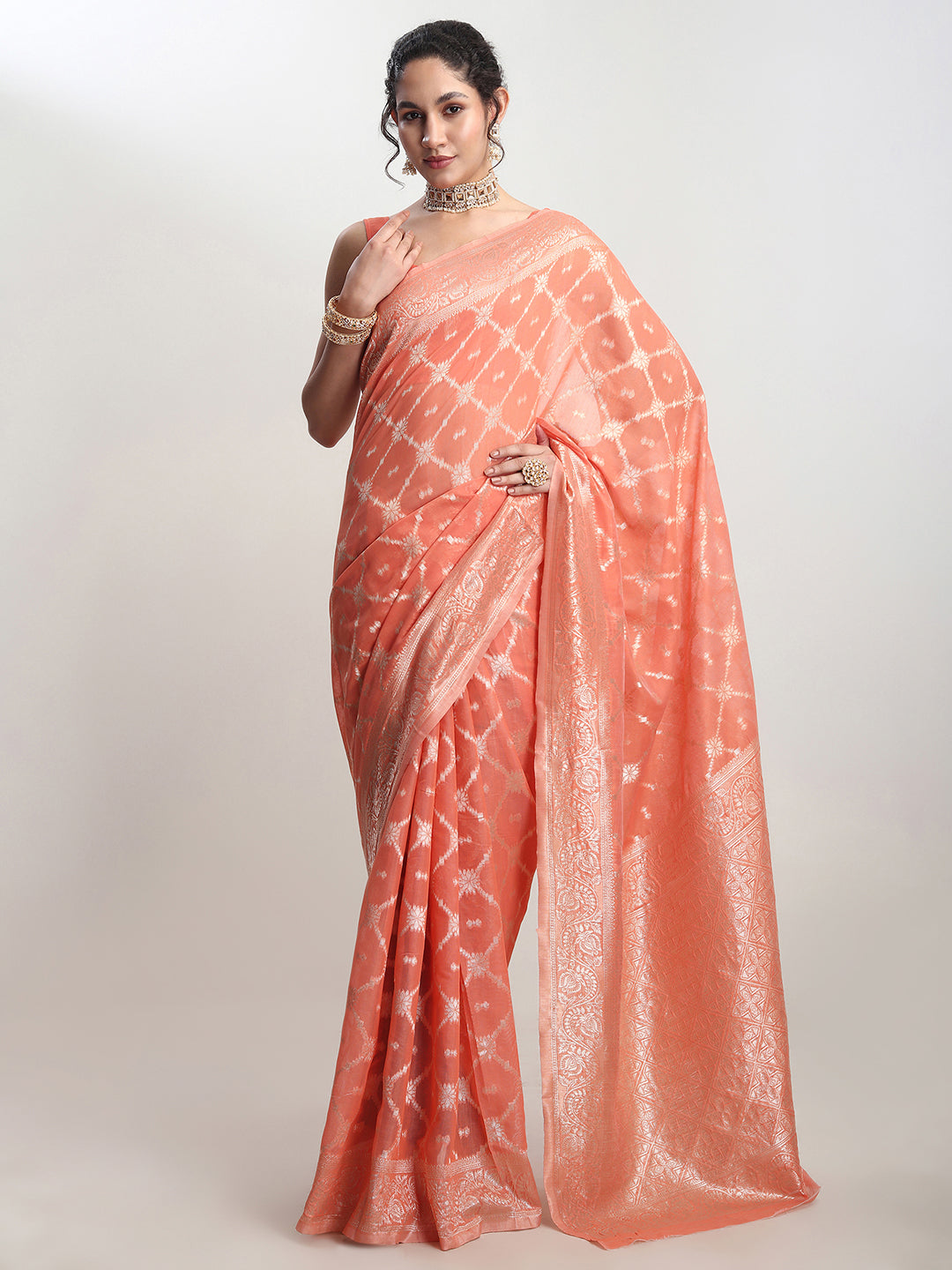 Janasya Peach Silk Blend Geometric Jacquard Saree - Distacart