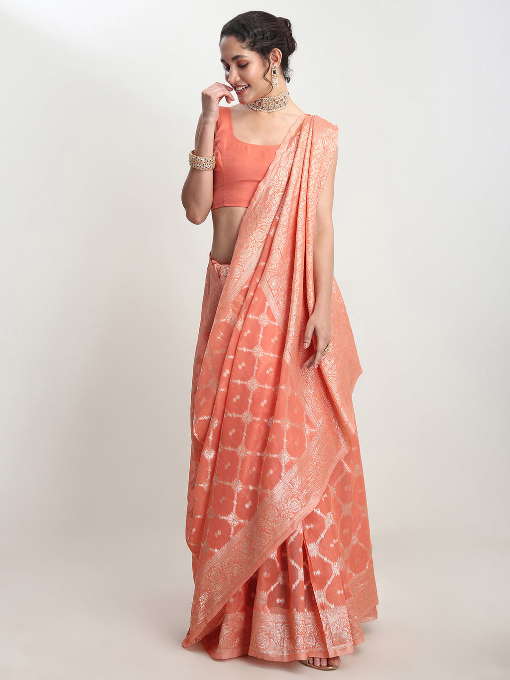 Janasya Peach Silk Blend Geometric Jacquard Saree - Distacart