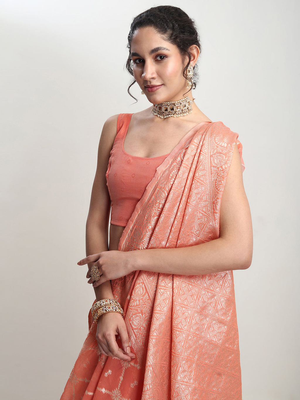 Janasya Peach Silk Blend Geometric Jacquard Saree - Distacart