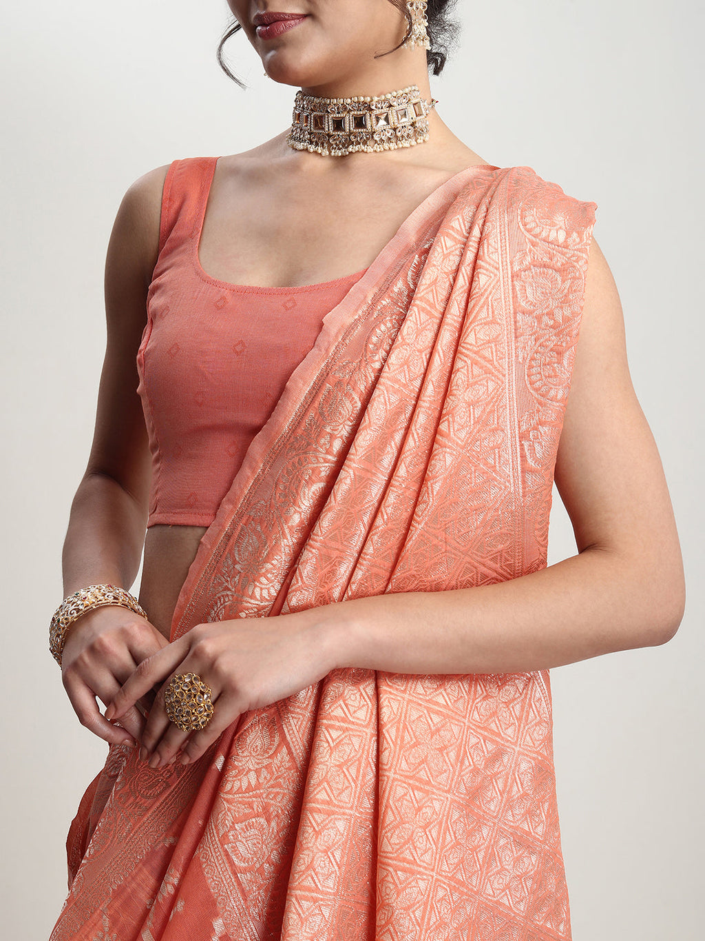 Janasya Peach Silk Blend Geometric Jacquard Saree - Distacart