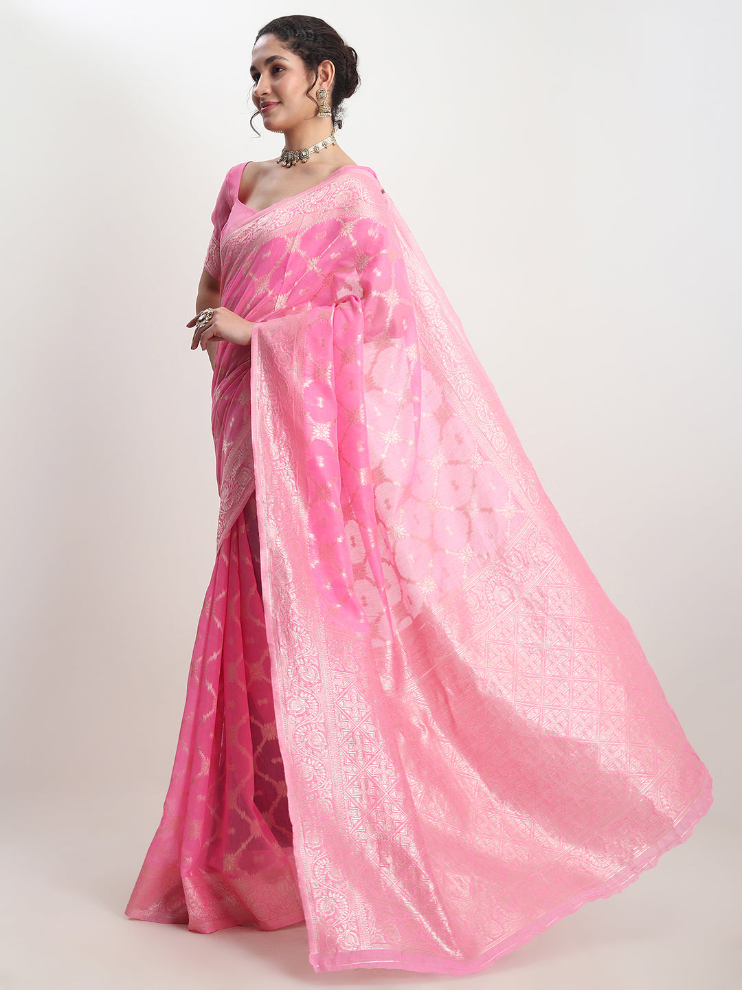 Janasya Pink Silk Blend Geometric Jacquard Saree - Distacart