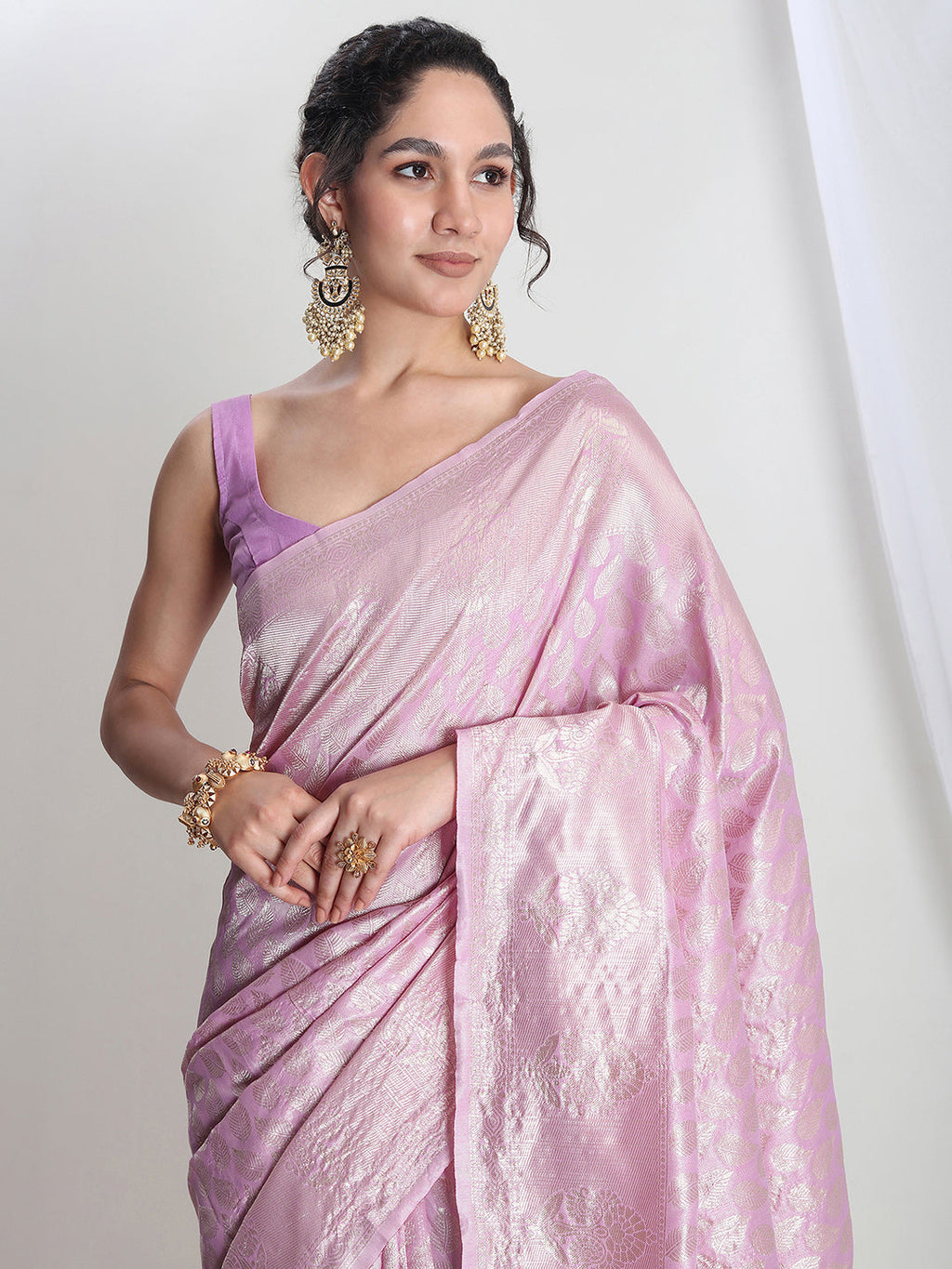 Janasya Lavender Silk Blend Leaf Motifs Jacquard Saree - Distacart