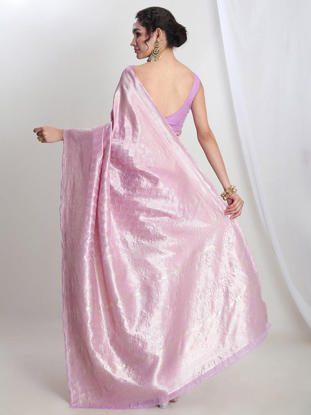 Janasya Lavender Silk Blend Leaf Motifs Jacquard Saree - Distacart