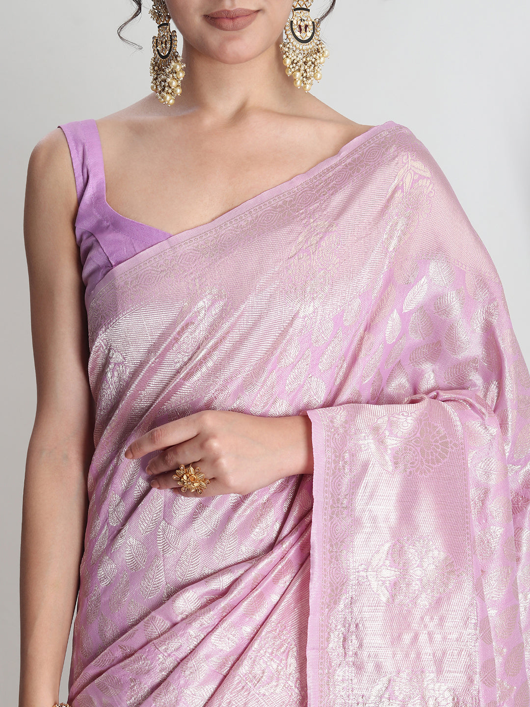 Janasya Lavender Silk Blend Leaf Motifs Jacquard Saree - Distacart