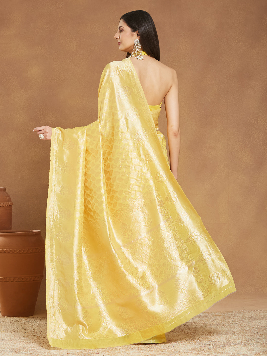 Janasya Yellow Silk Blend Leaf Motifs Jacquard Saree - Distacart