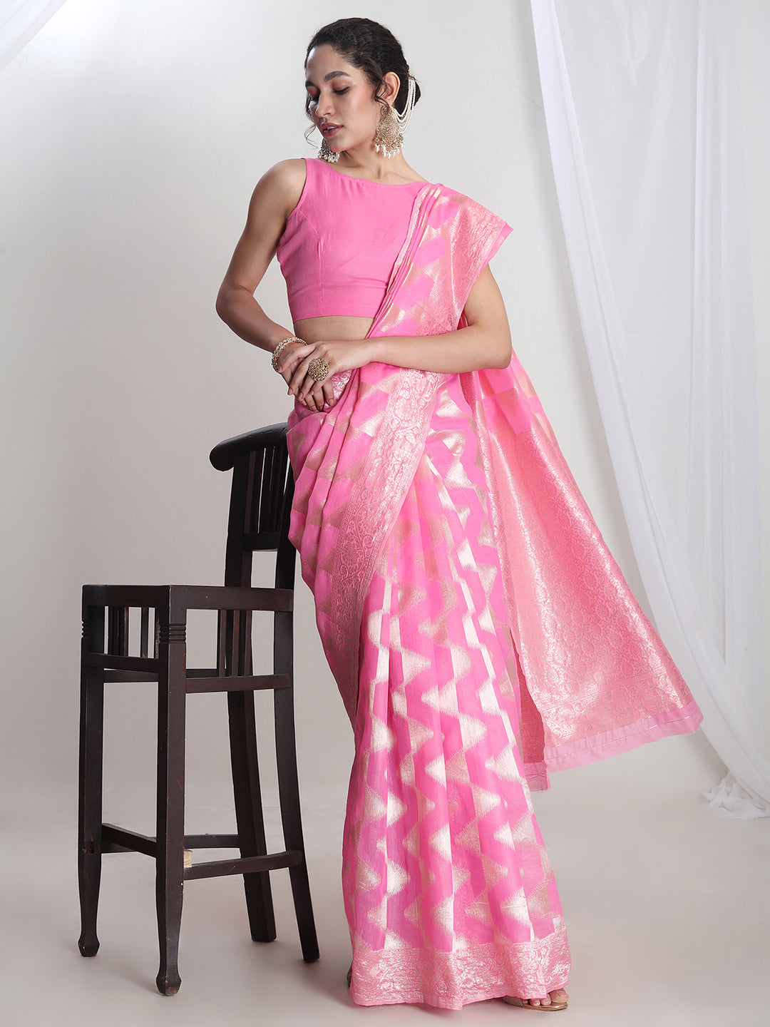 Janasya Pink Silk Blend Geometric Jacquard Saree - Distacart