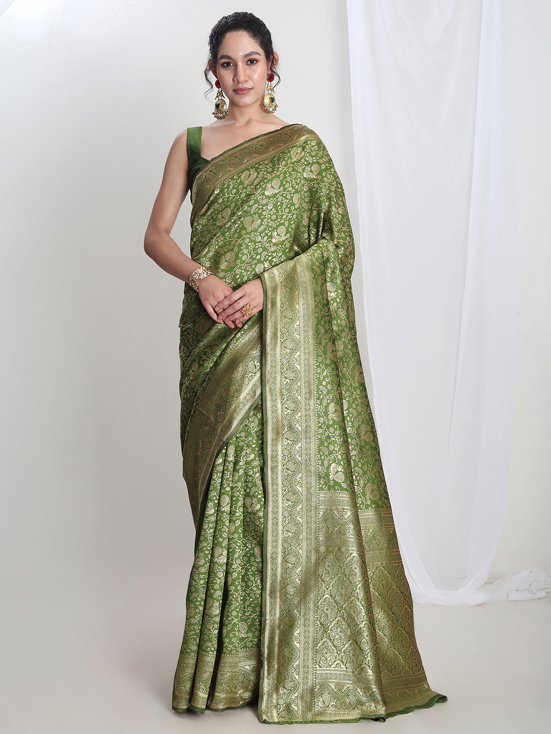 Janasya Green Silk Blend Floral Jacquard Saree - Distacart