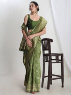 Janasya Green Silk Blend Floral Jacquard Saree - Distacart