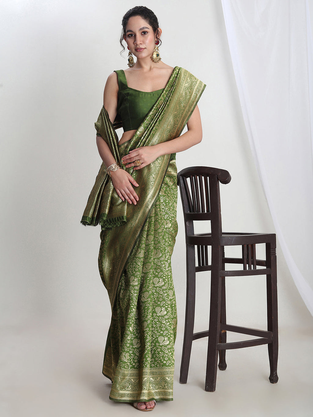 Janasya Green Silk Blend Floral Jacquard Saree - Distacart