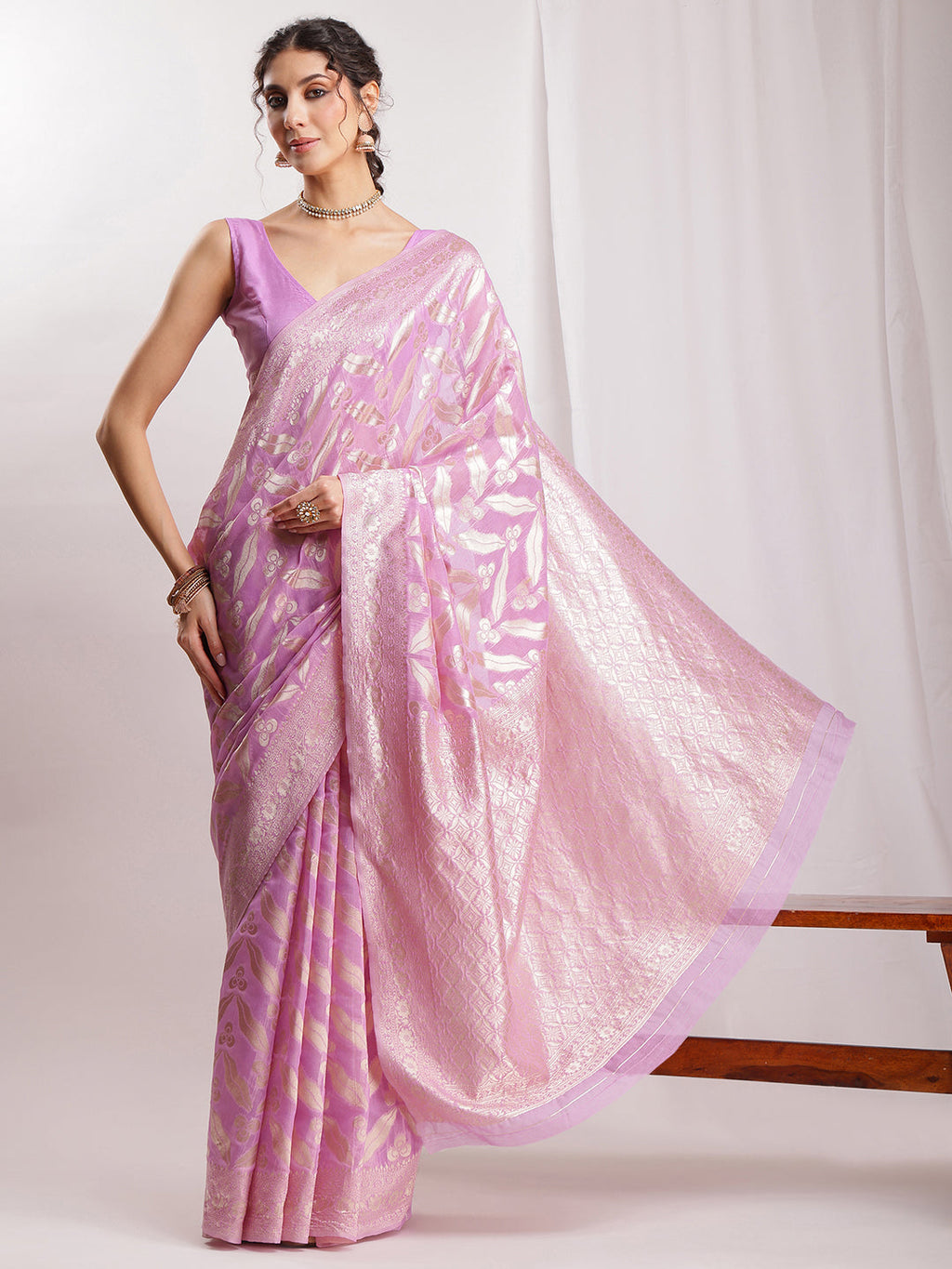 Janasya Lavender Silk Blend Floral Jacquard Saree - Distacart