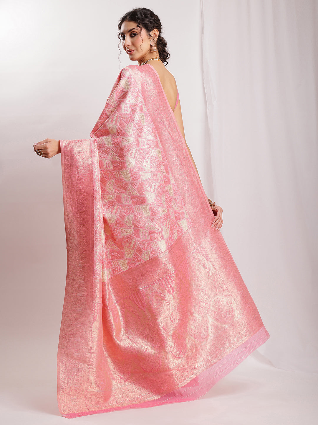 Janasya Peach Silk Blend Geometric Jacquard Saree - Distacart