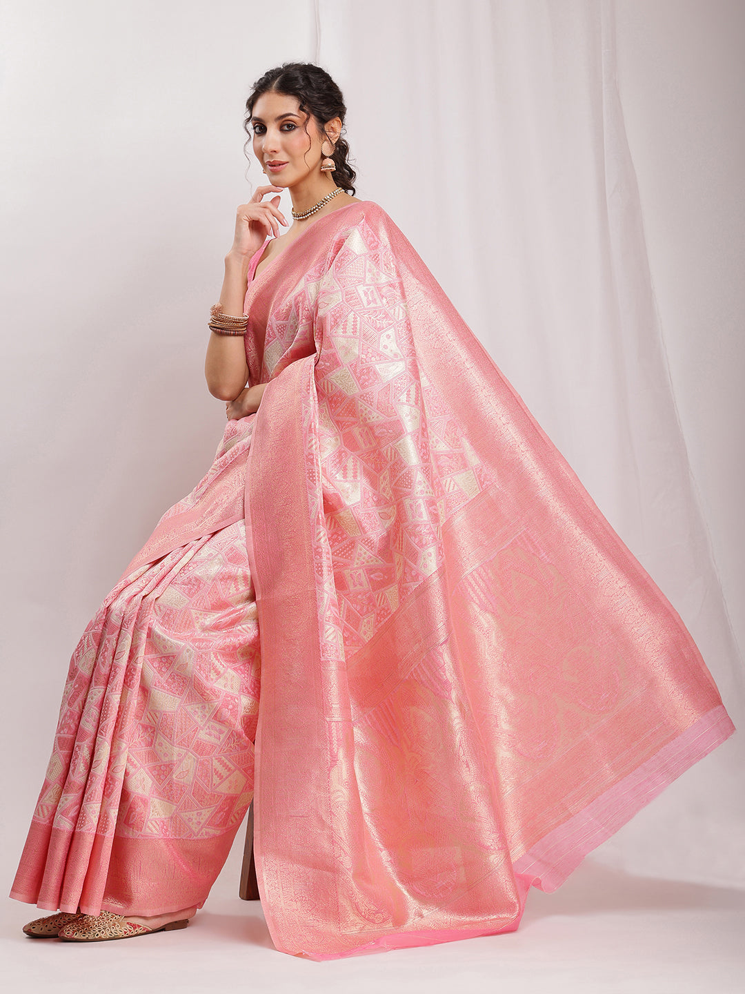 Janasya Peach Silk Blend Geometric Jacquard Saree - Distacart