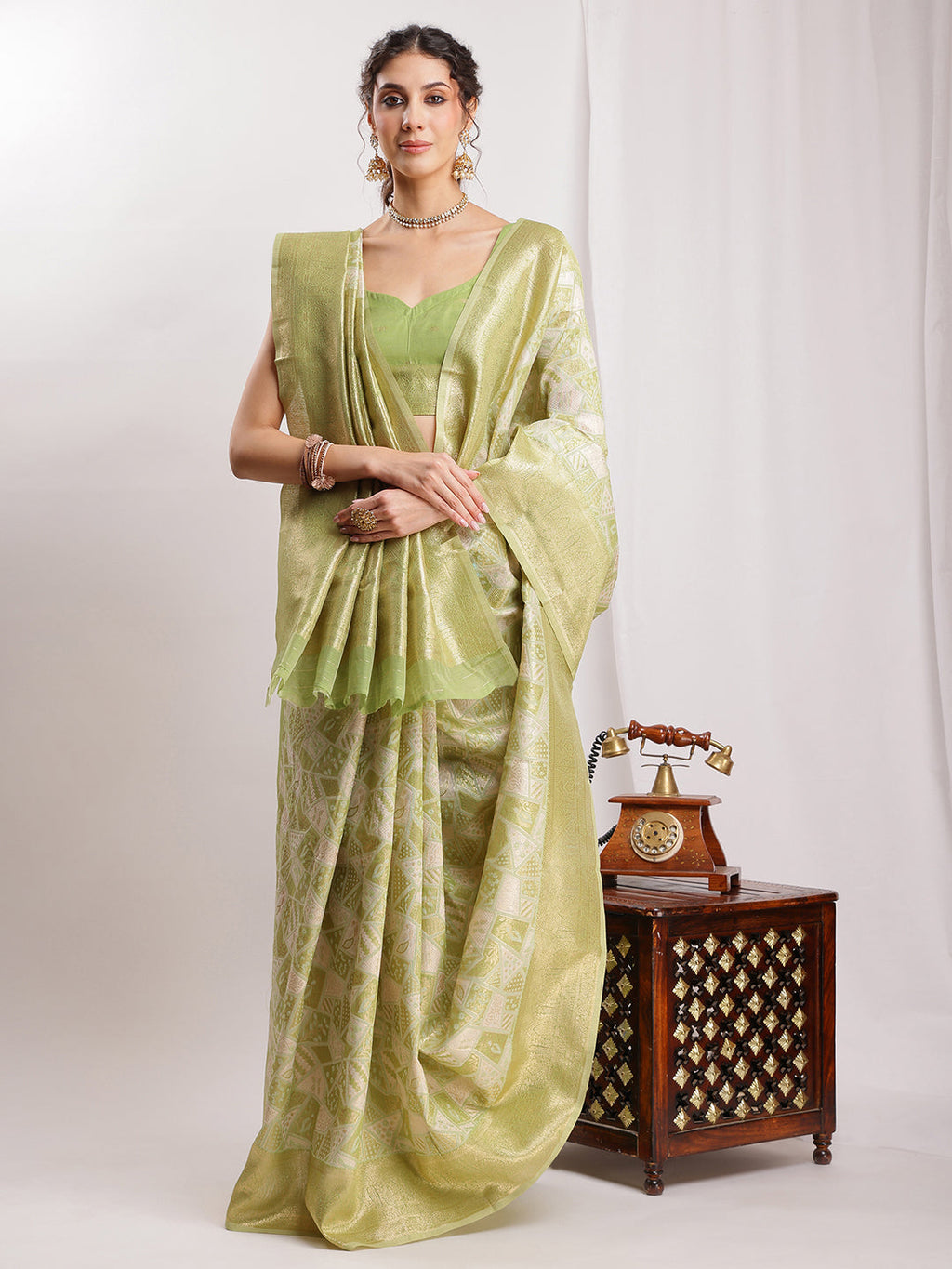 Janasya Green Silk Blend Geometric Jacquard Saree - Distacart