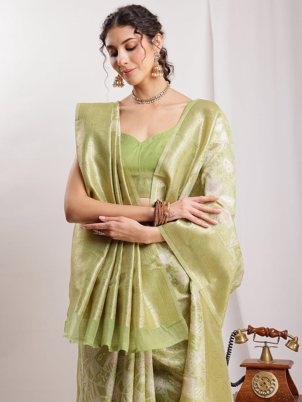 Janasya Green Silk Blend Geometric Jacquard Saree - Distacart