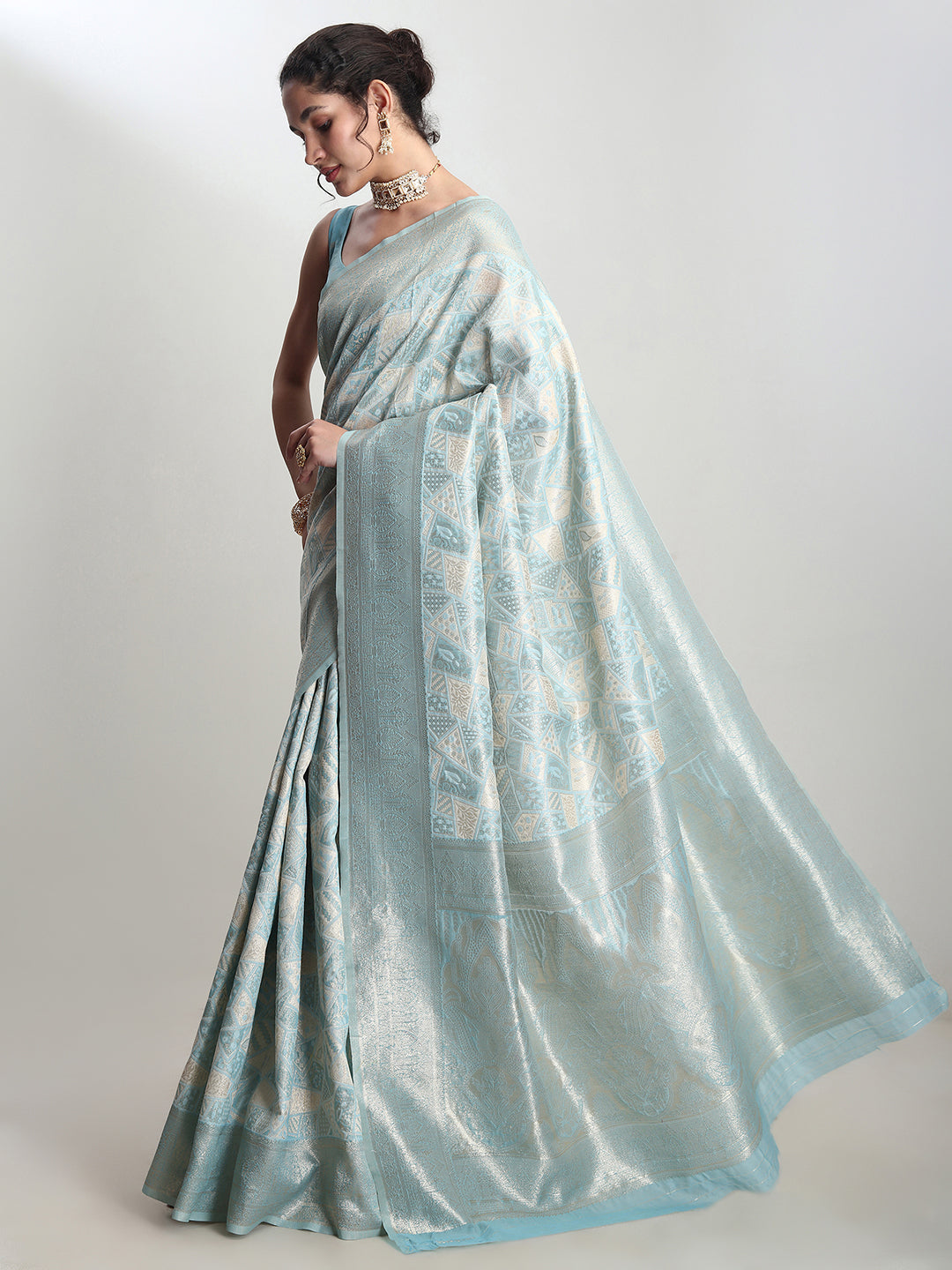 Janasya Sky Blue Silk Blend Geometric Jacquard Saree - Distacart