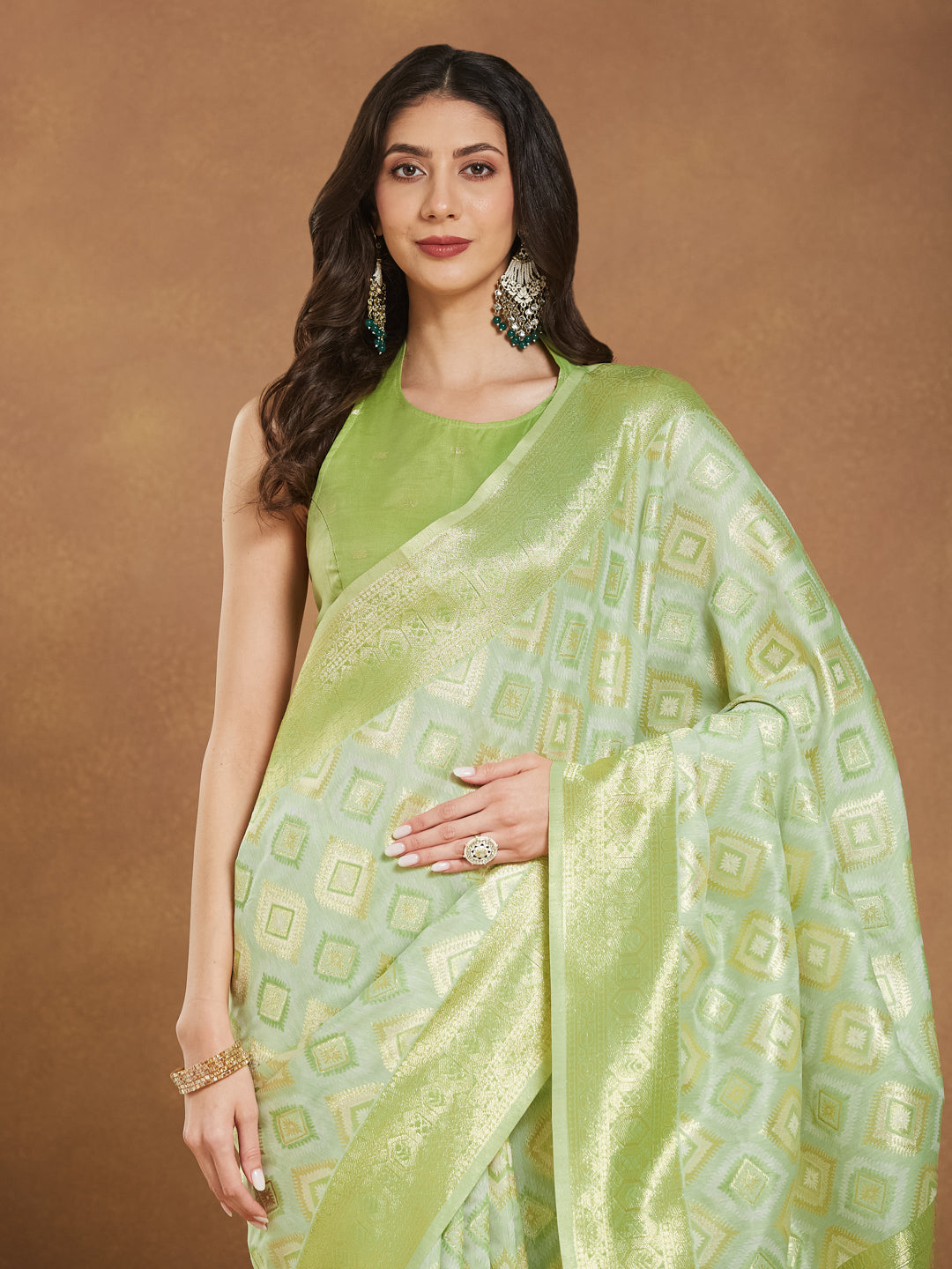 Janasya Light Green Silk Blend Geometric Jacquard Saree - Distacart