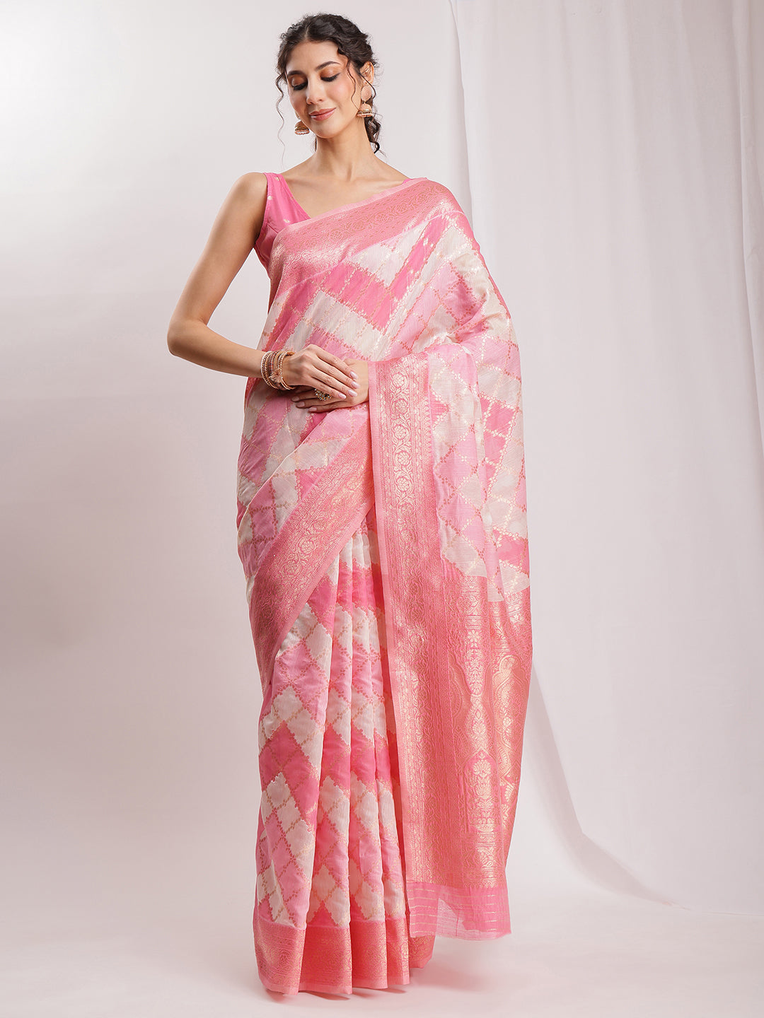 Janasya Peach Silk Blend Geometric Jacquard Saree - Distacart