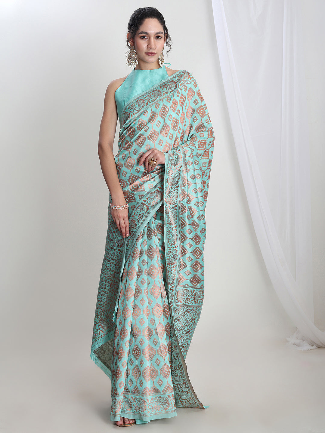 Janasya Light Blue Silk Blend Geometric Jacquard Saree - Distacart