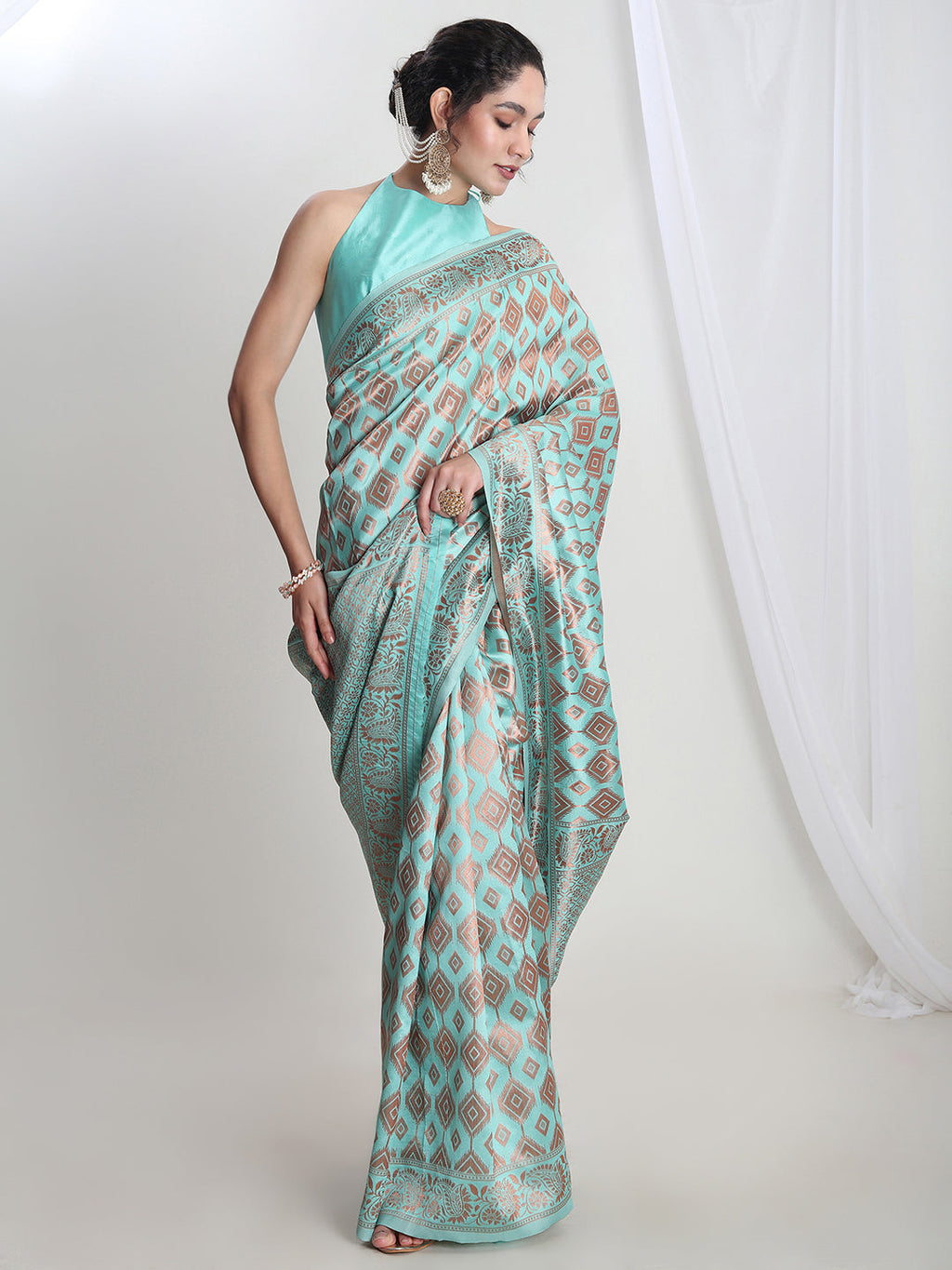 Janasya Light Blue Silk Blend Geometric Jacquard Saree - Distacart