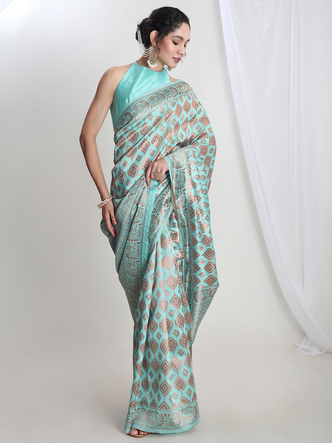 Janasya Light Blue Silk Blend Geometric Jacquard Saree - Distacart