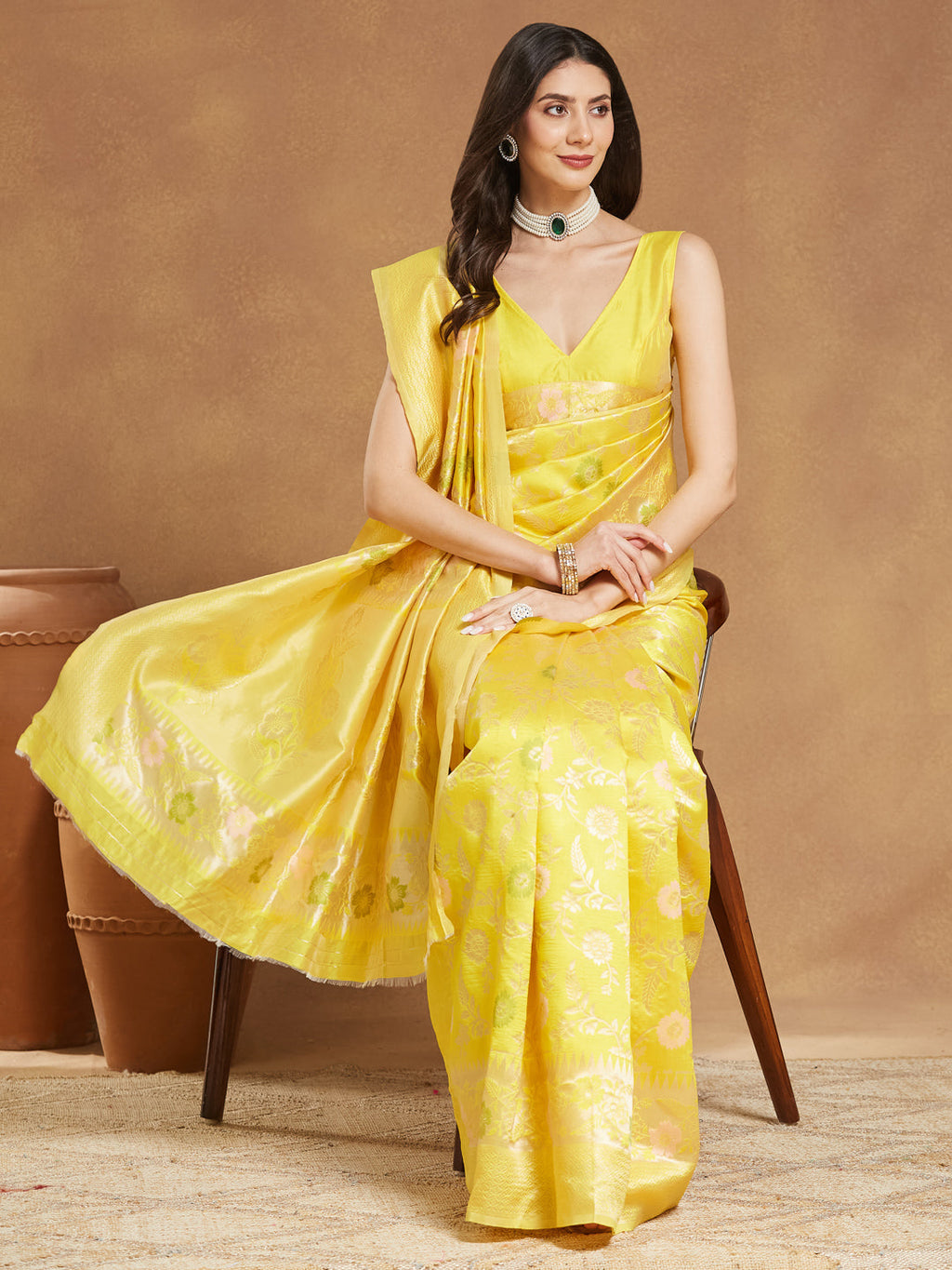 Janasya Yellow Silk Blend Floral Jacquard Saree - Distacart
