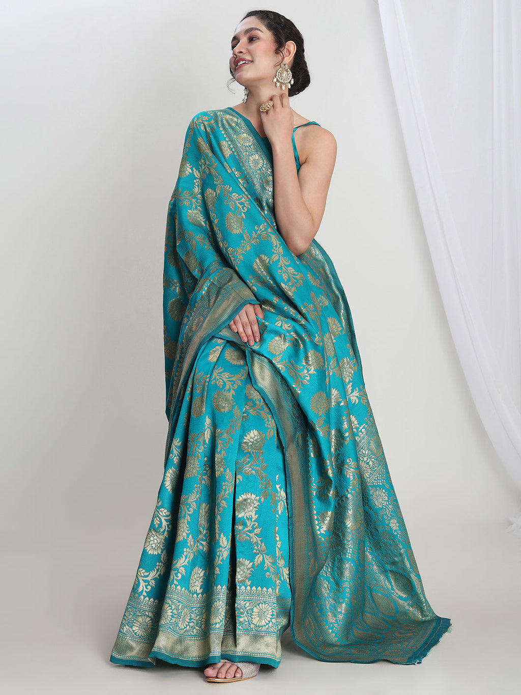 Janasya Teal Blue Silk Blend Floral Jacquard Saree - Distacart