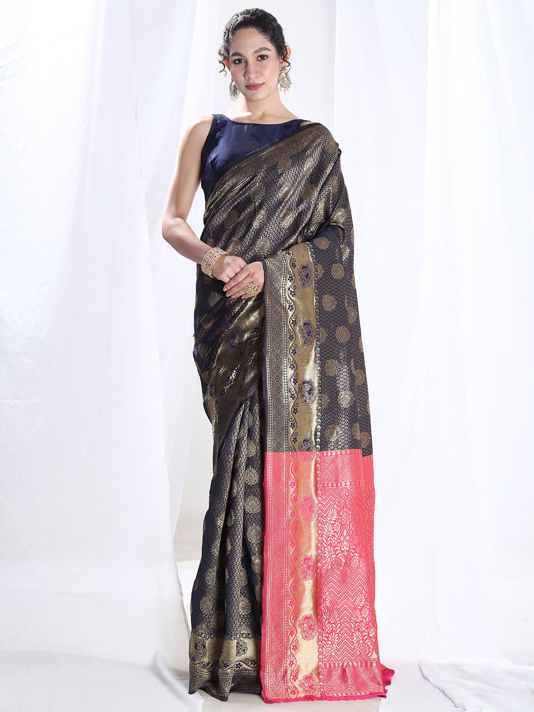 Janasya Navy Blue Silk Blend Ethnic Motifs Jacquard Saree - Distacart