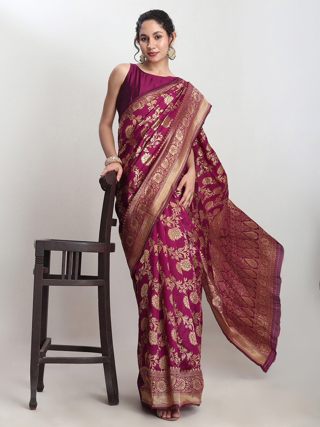 Janasya Purple Silk Blend Floral Jacquard Saree - Distacart