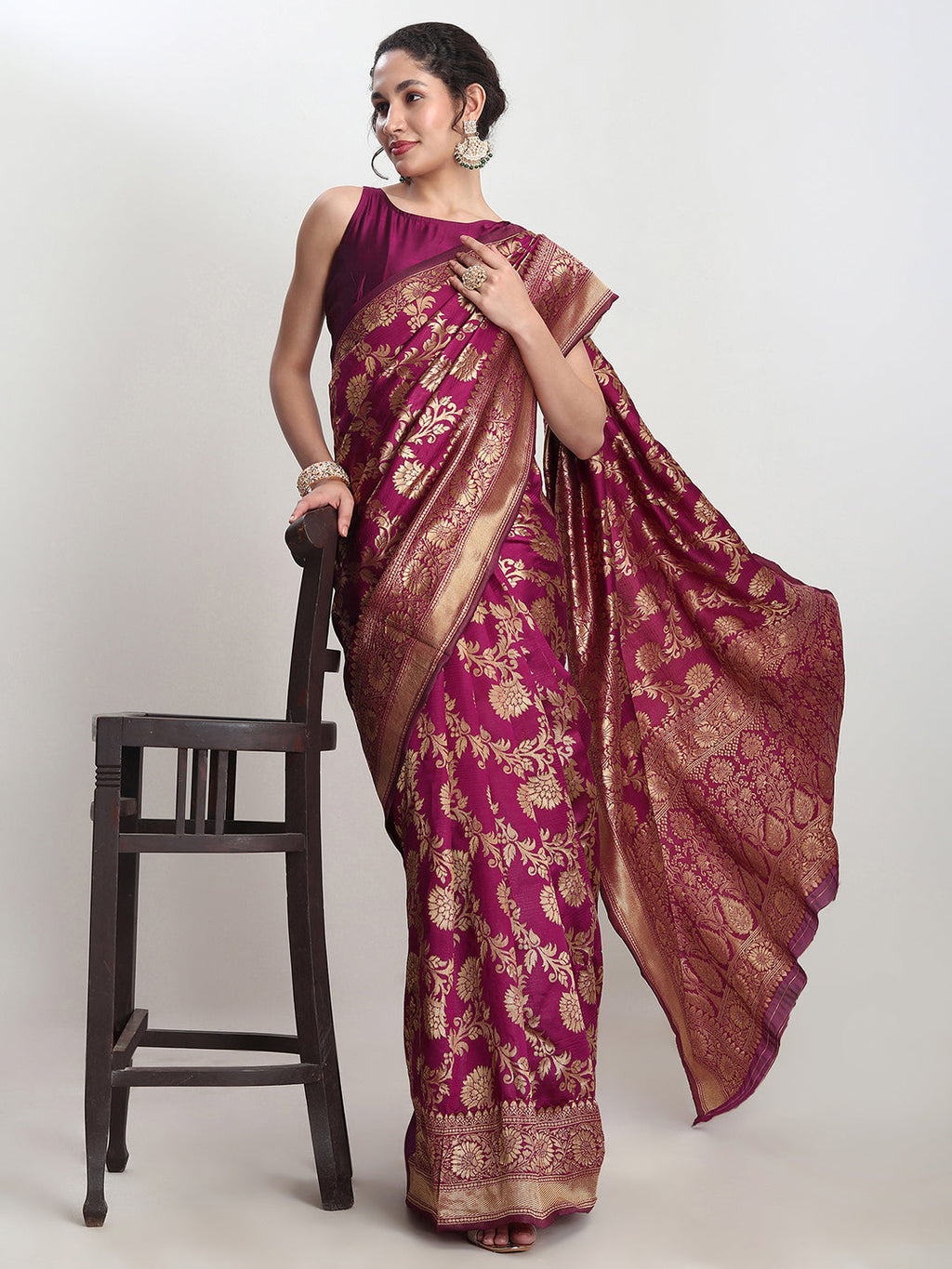 Janasya Purple Silk Blend Floral Jacquard Saree - Distacart