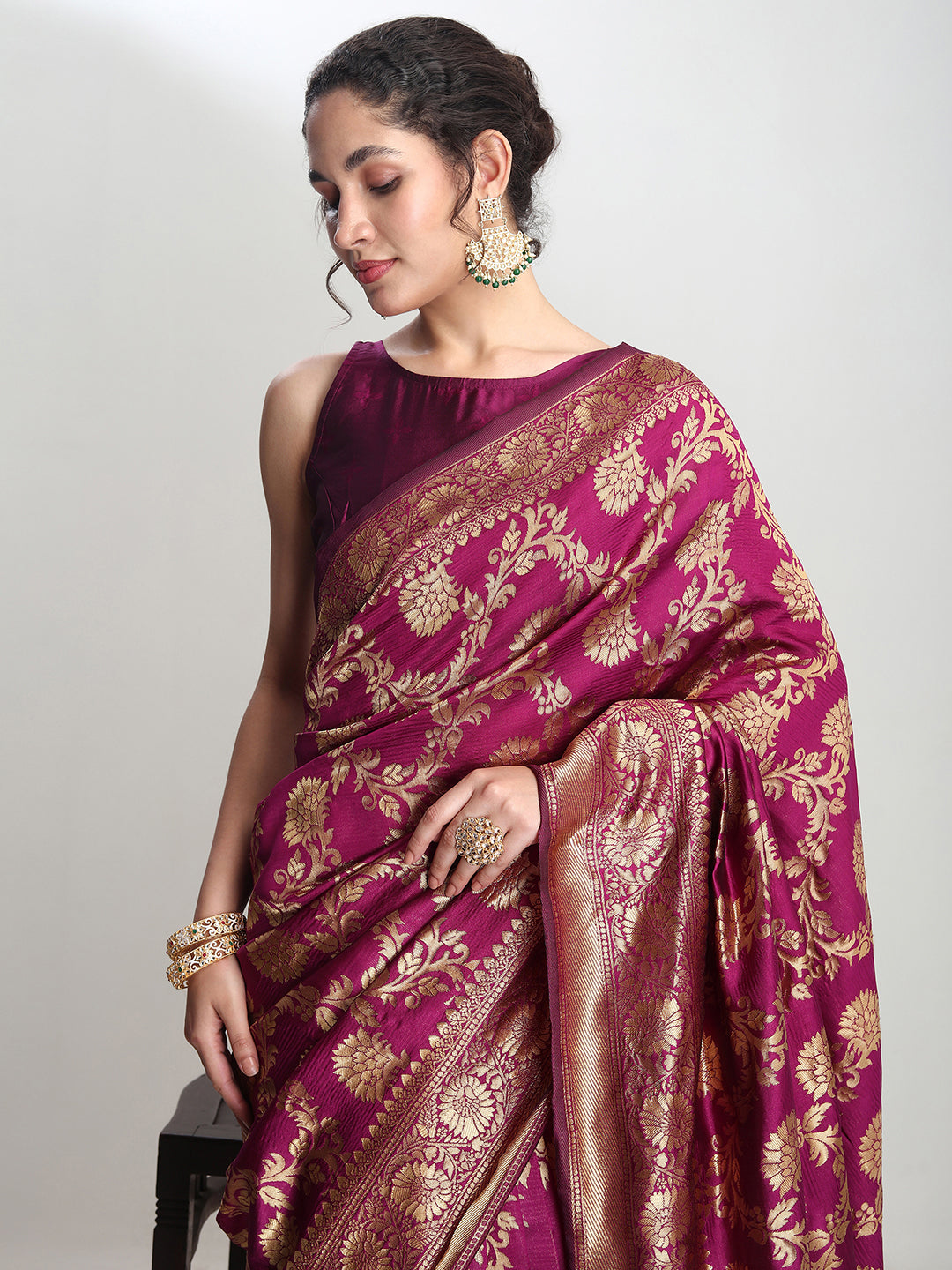 Janasya Purple Silk Blend Floral Jacquard Saree - Distacart