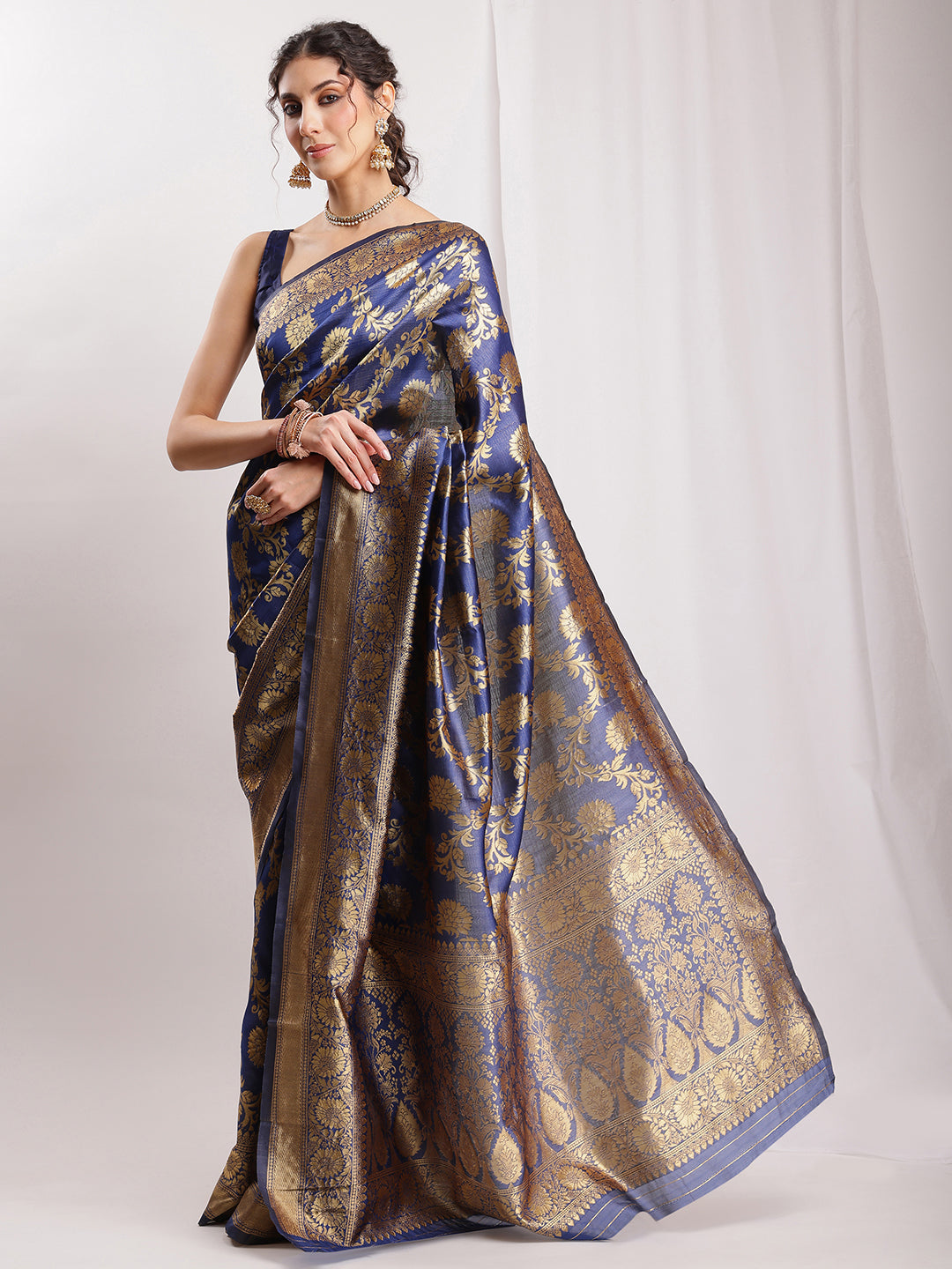 Janasya Navy Blue Silk Blend Floral Jacquard Saree - Distacart