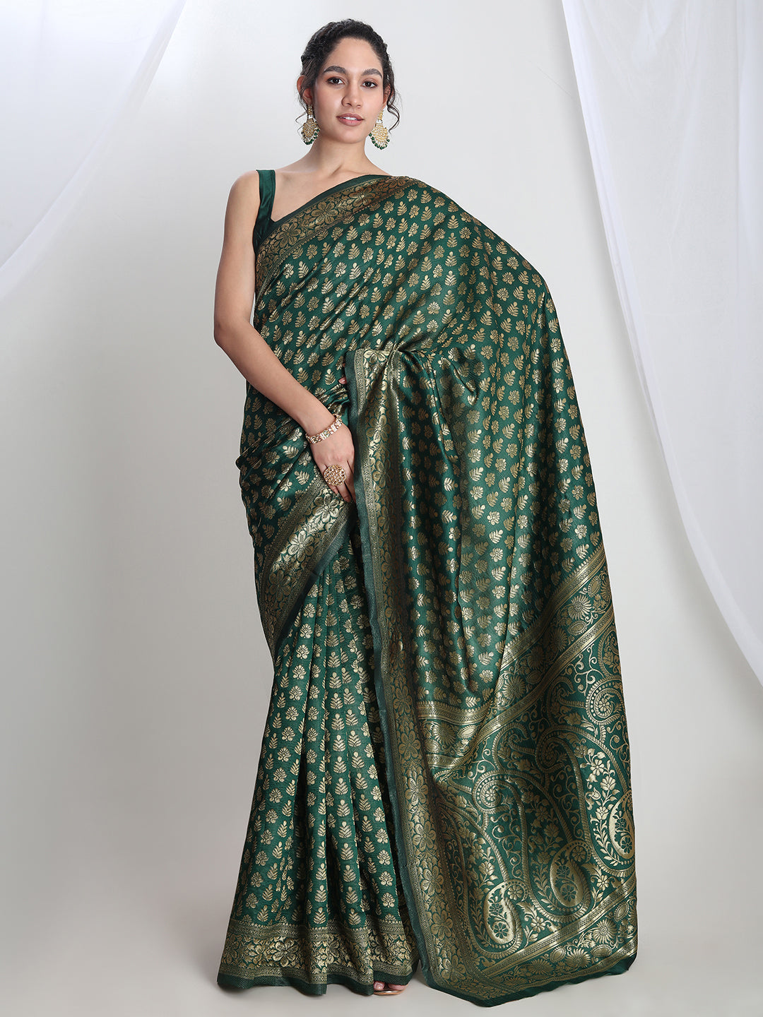 Janasya Dark Green Silk Blend Floral Jacquard Saree - Distacart