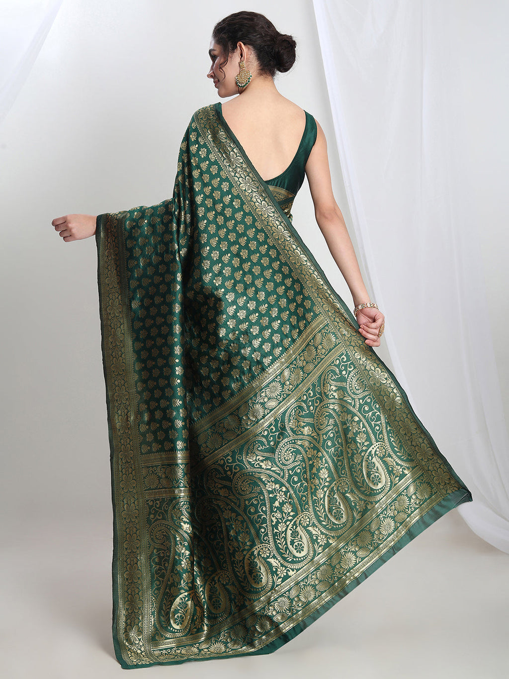 Janasya Dark Green Silk Blend Floral Jacquard Saree - Distacart