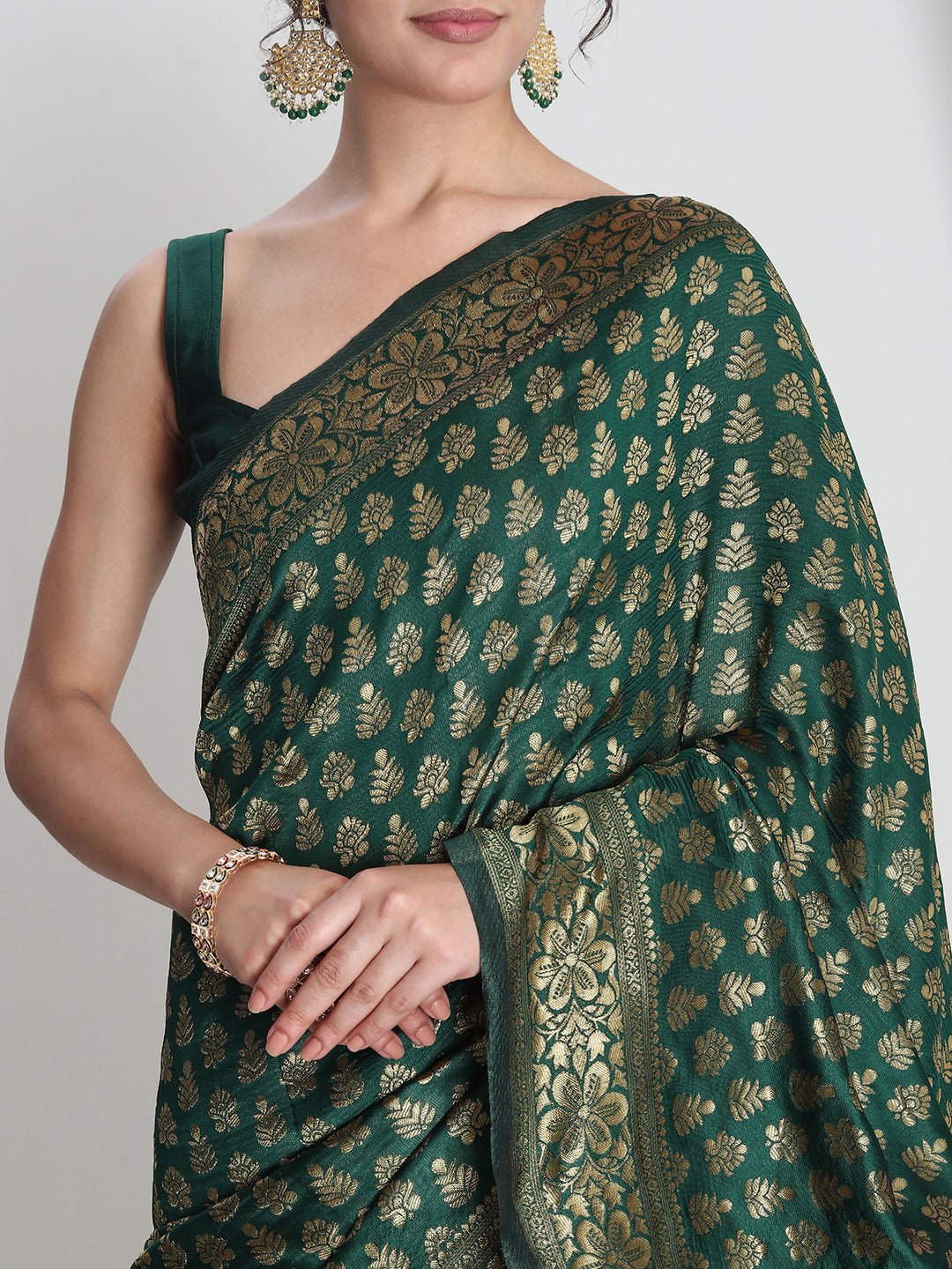 Janasya Dark Green Silk Blend Floral Jacquard Saree - Distacart