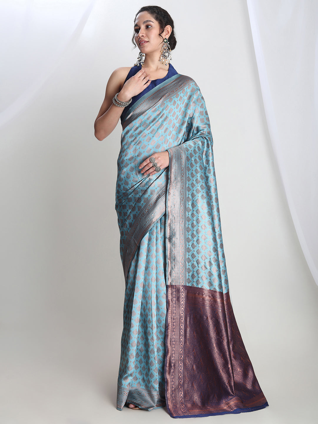 Janasya Light Blue Silk Blend Ethnic Motifs Jacquard Saree - Distacart
