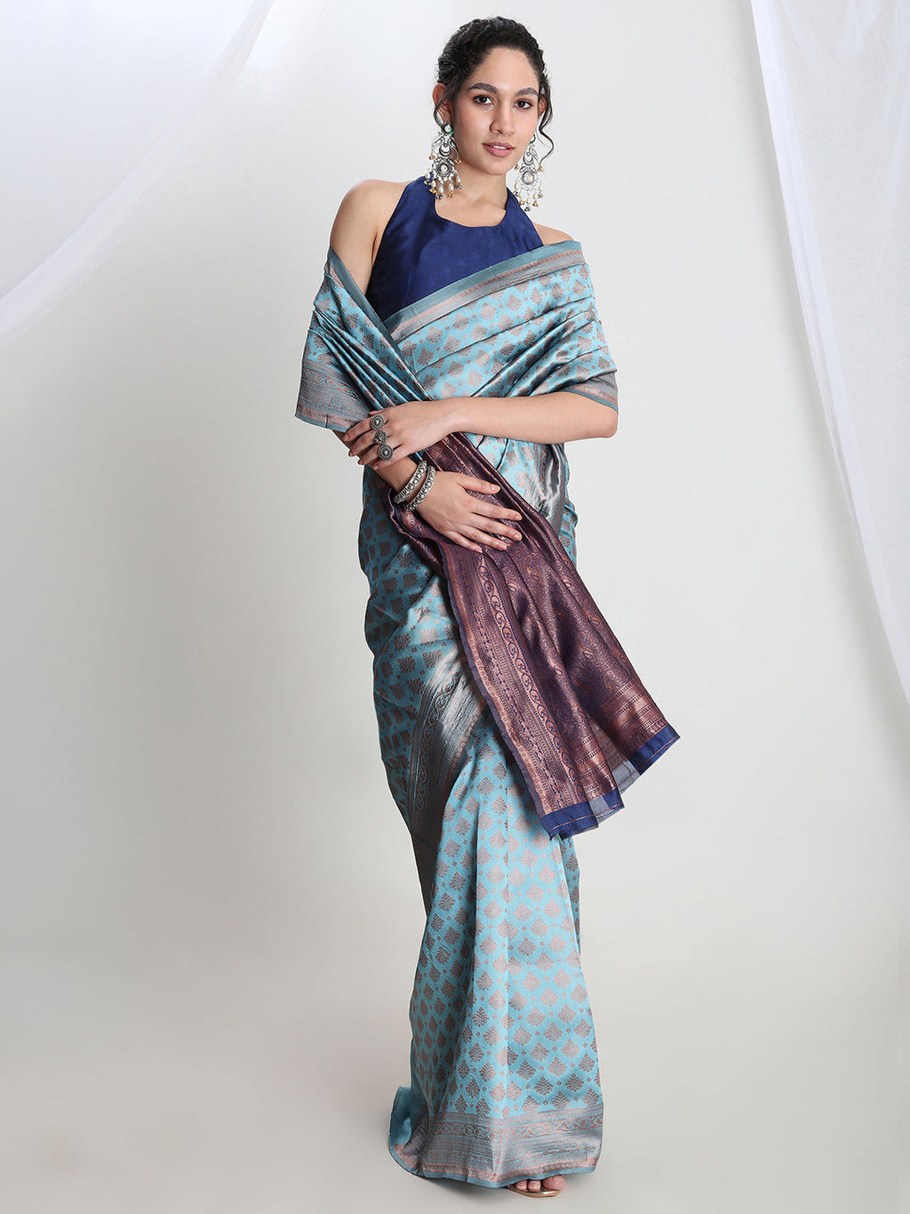 Janasya Light Blue Silk Blend Ethnic Motifs Jacquard Saree - Distacart