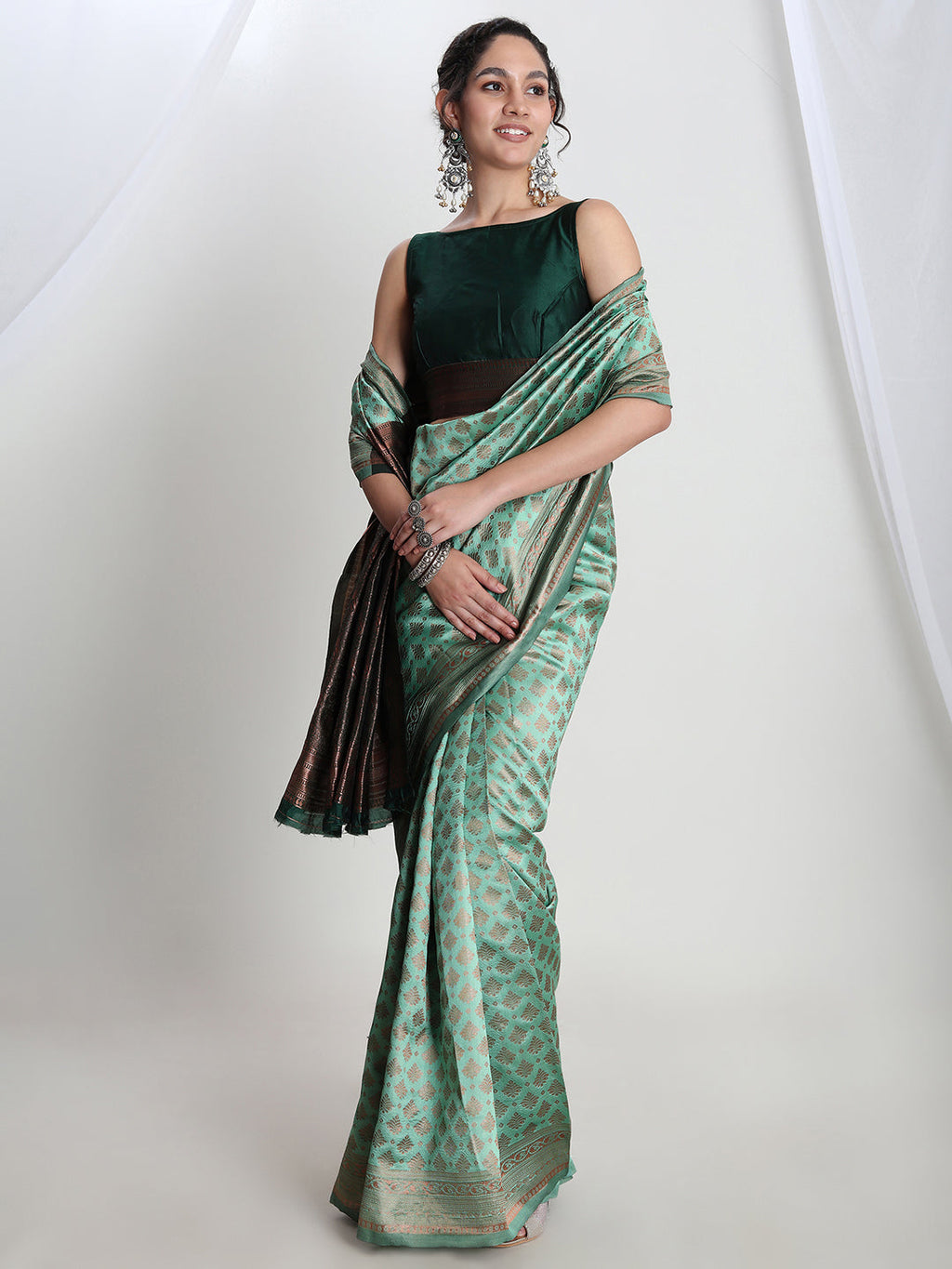Janasya Light Green Silk Blend Ethnic Motifs Jacquard Saree - Distacart