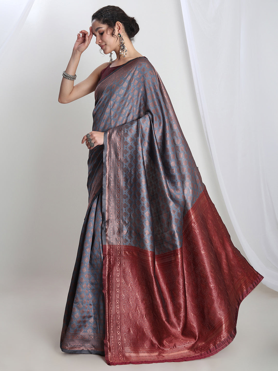 Janasya Grey Silk Blend Ethnic Motifs Jacquard Saree - Distacart