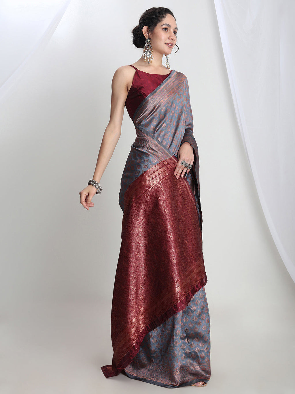 Janasya Grey Silk Blend Ethnic Motifs Jacquard Saree - Distacart
