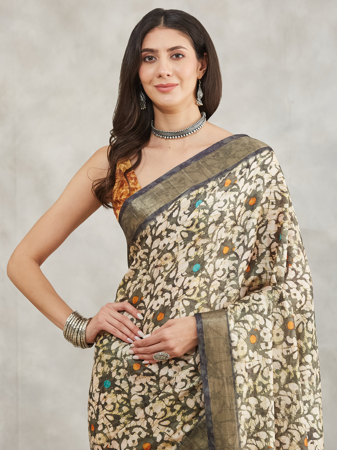 Janasya Olive Green Silk Blend Floral Printed Saree - Distacart