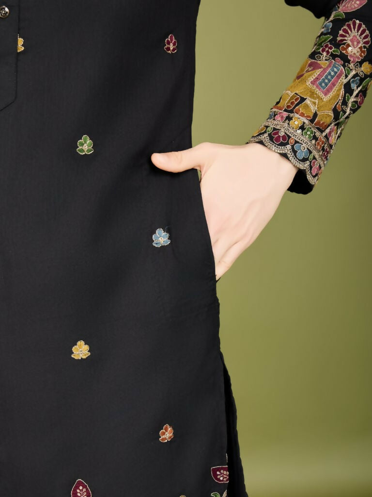Vastranavya Black Exclusive Festival Wear Cotton Sequence Embroidered & Thread Work Kurta