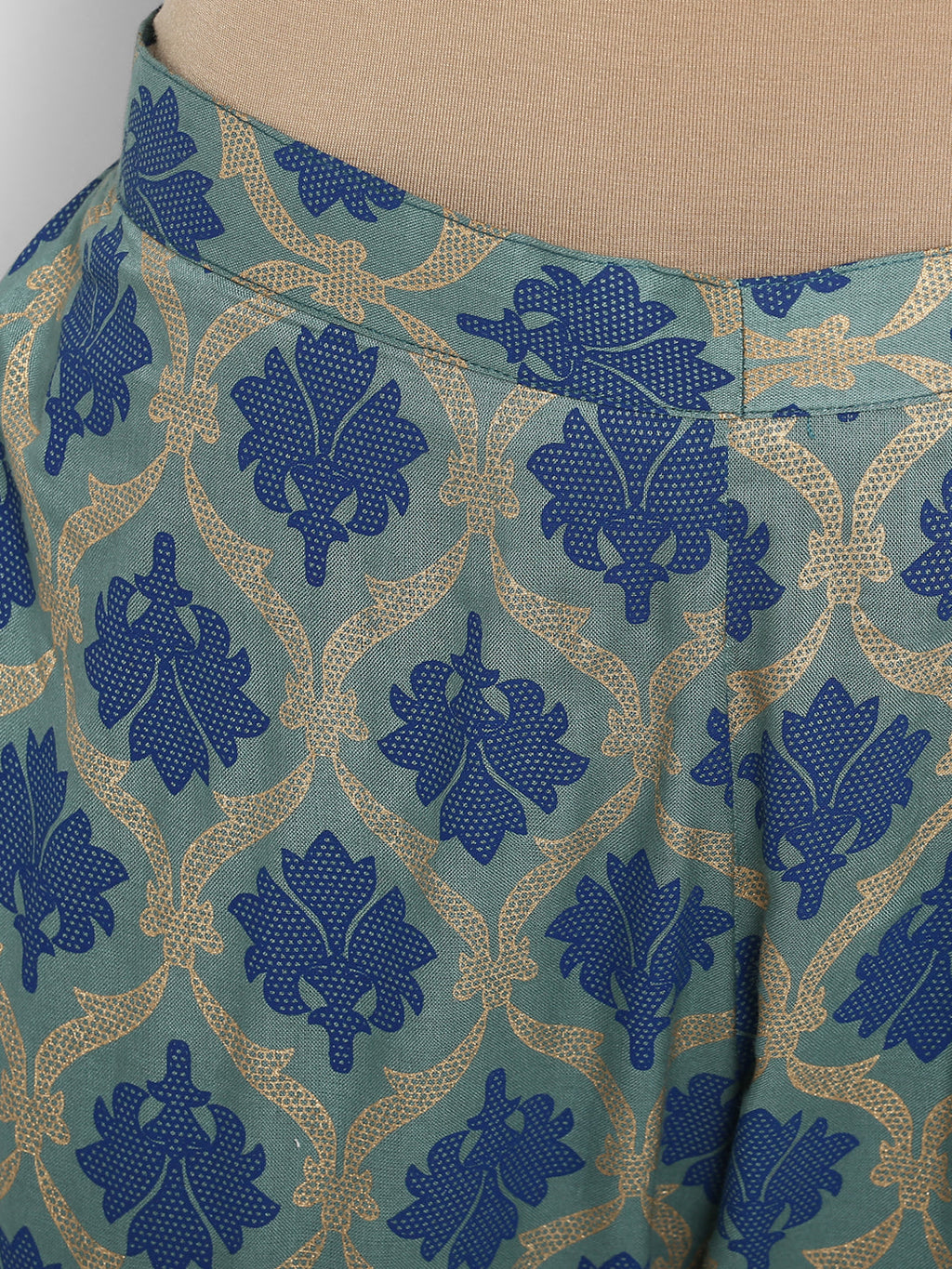 Janasya Turquoise Green Rayon Foil Print Set