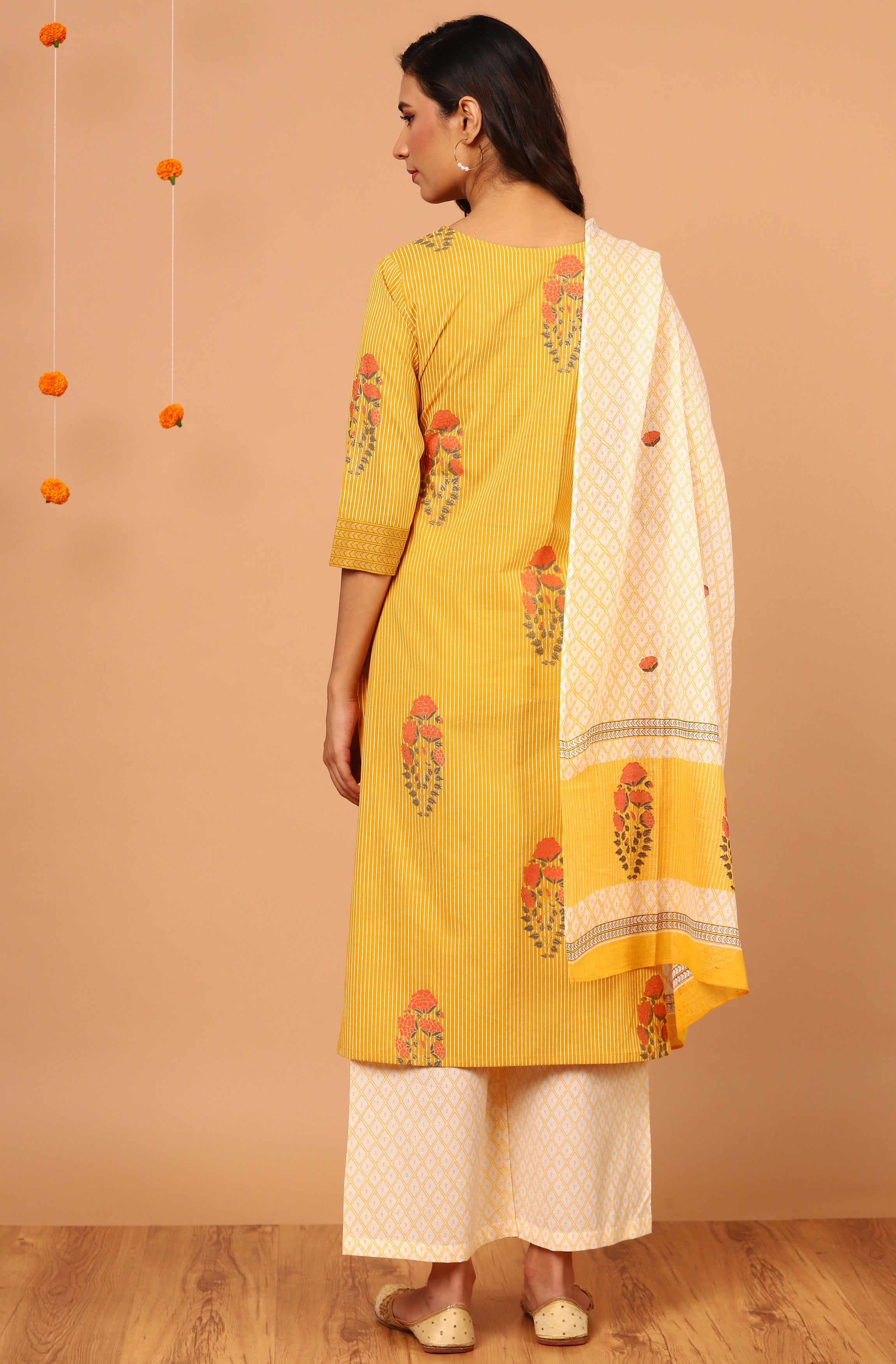 Janasya Women's Yellow Cotton Striped Kurta With Palazzo And Dupatta - Distacart