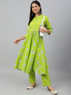Janasya Women's Light Green Cotton Block Print Kurta With Pant - Distacart