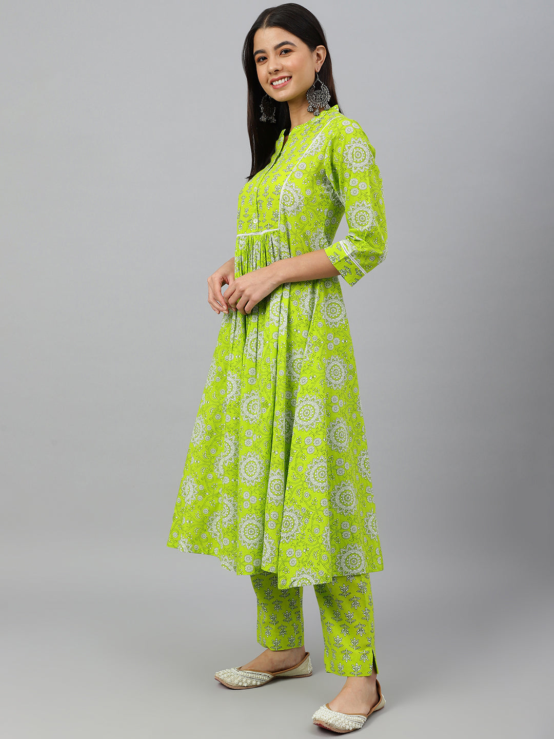 Janasya Women's Light Green Cotton Block Print Kurta With Pant - Distacart