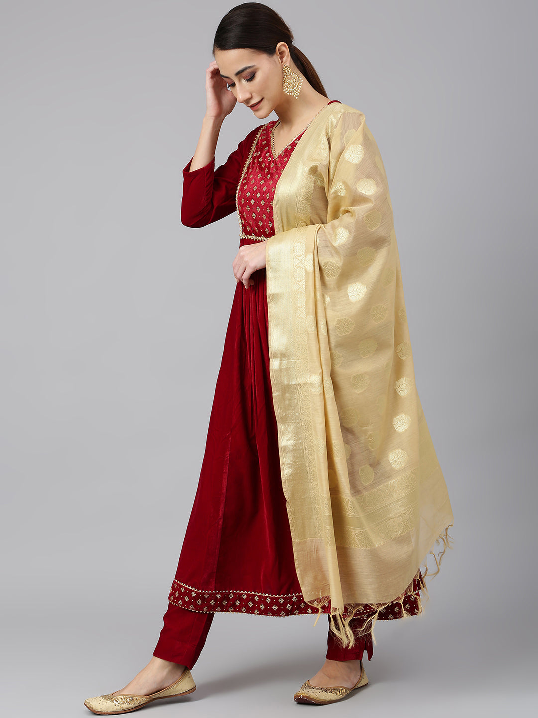 Janasya Women's Maroon Velvet Solid Kurta With Pant And Dupatta - Distacart