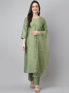 Janasya Women's Green Chinon Solid Straight Festive Kurta Set